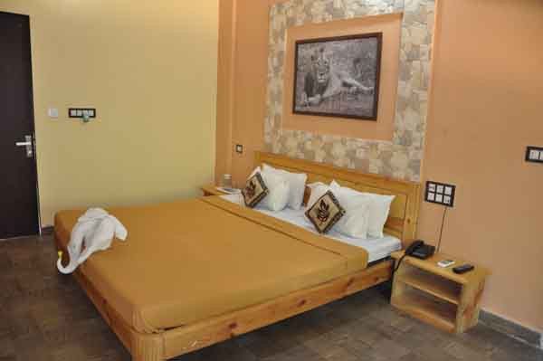 Gir Lions Paw Resort With Swimming Pool Sasan Gir Ngoại thất bức ảnh