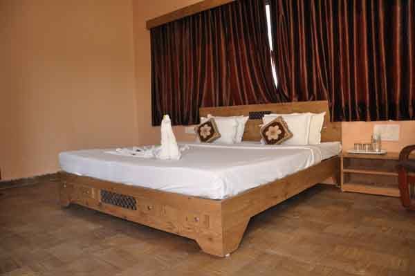 Gir Lions Paw Resort With Swimming Pool Sasan Gir Ngoại thất bức ảnh