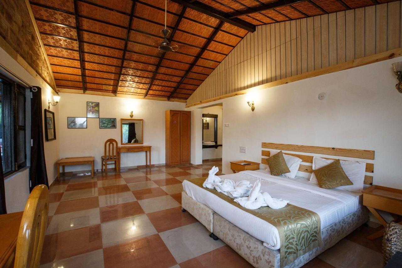 Gir Lions Paw Resort With Swimming Pool Sasan Gir Ngoại thất bức ảnh