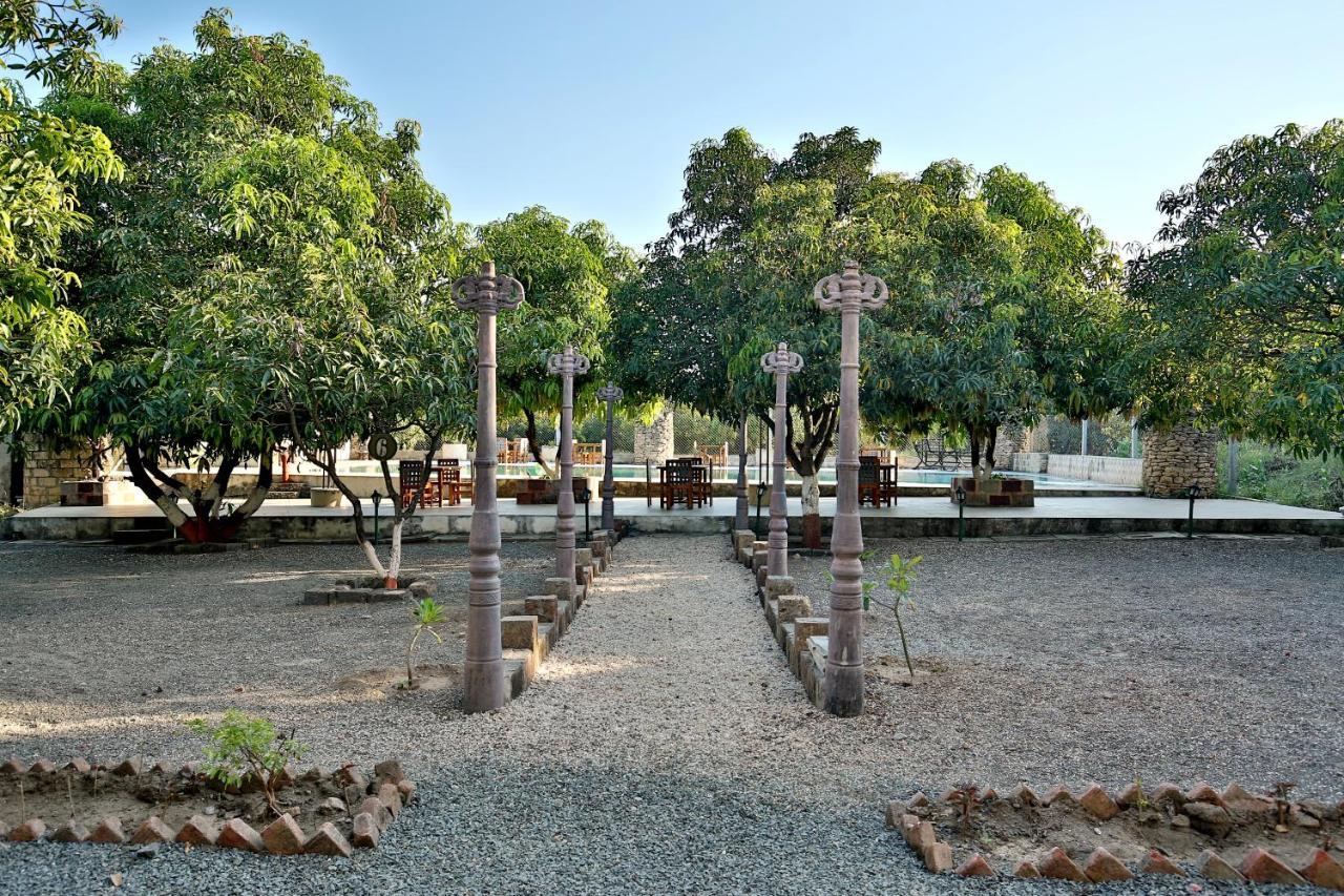 Gir Lions Paw Resort With Swimming Pool Sasan Gir Ngoại thất bức ảnh